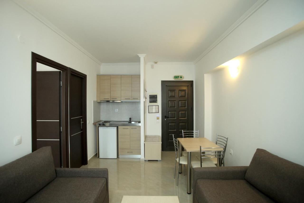 Naias Aparthotel Chaniotis Exterior foto