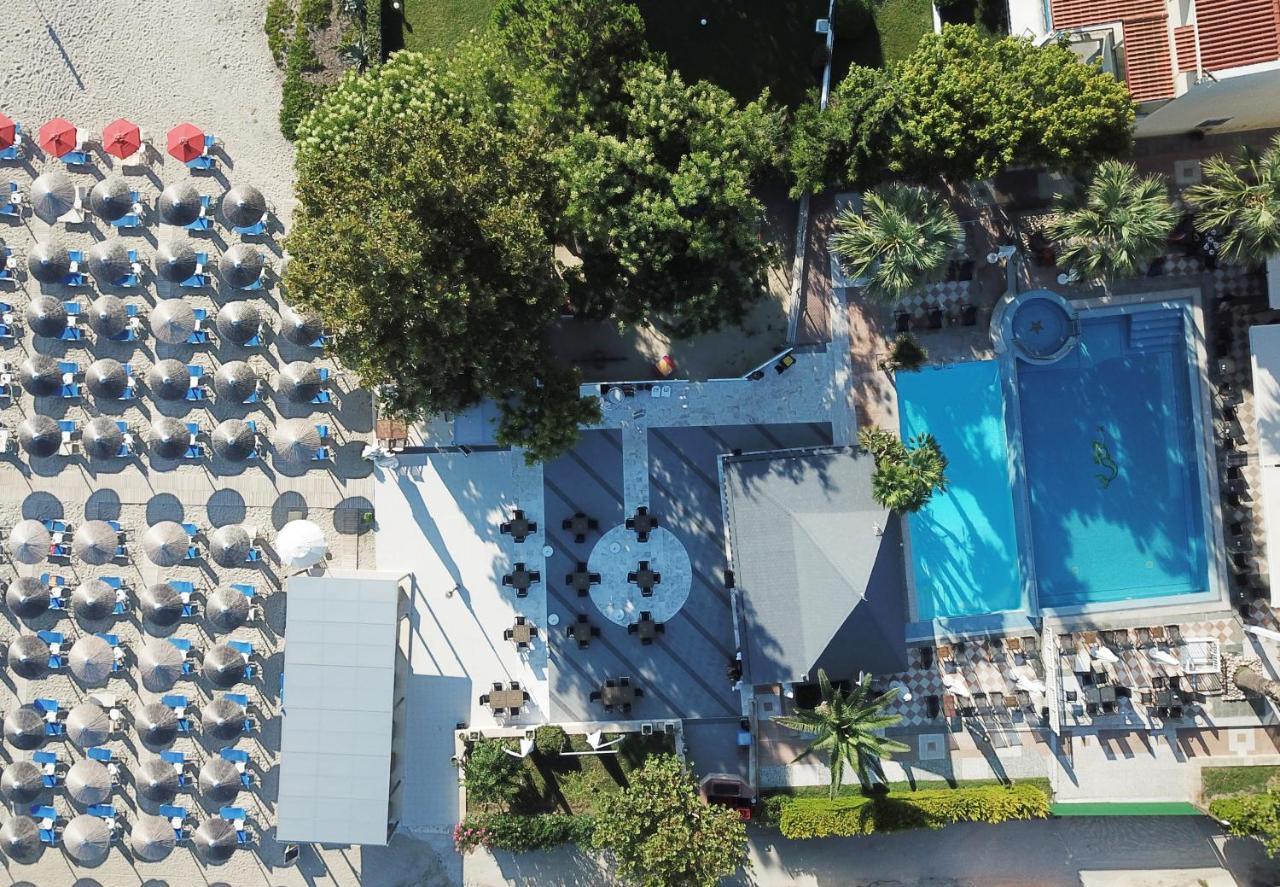 Naias Aparthotel Chaniotis Exterior foto